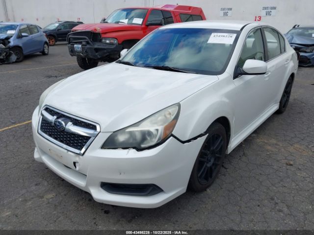 Subaru Legacy 2.5i Premium Image 12