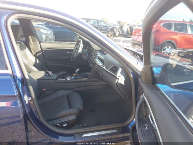 BMW 3 Series Xdrive Image 3