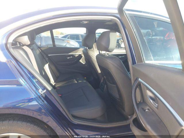 BMW 3 Series Xdrive Image 14