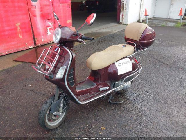 Vespa Gts 300 Super Image 6