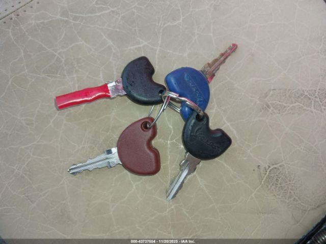 Vespa Gts 300 Super Image 2