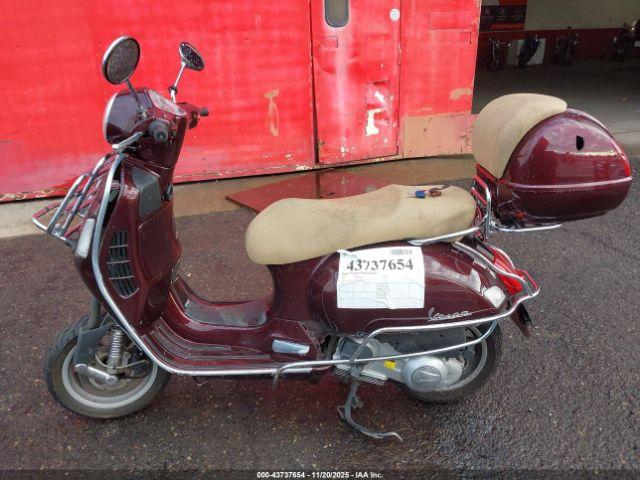 Vespa Gts 300 Super Image 13