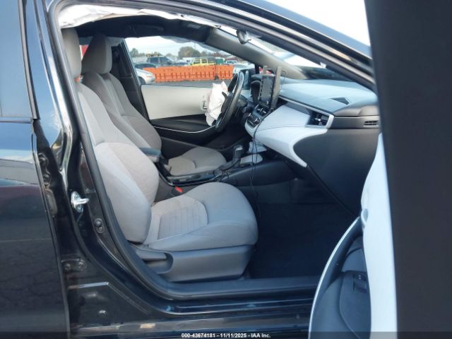 Toyota Corolla Se Image 6