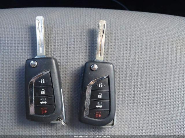 Toyota Corolla Se Image 11