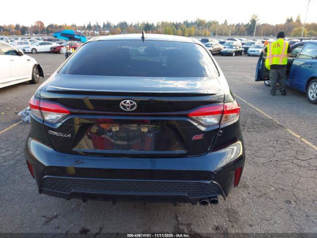 Toyota Corolla Se Image 18