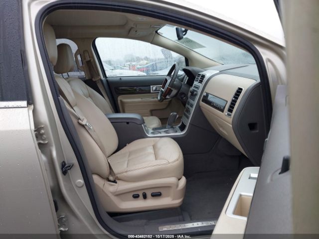 Lincoln MKX Image 2