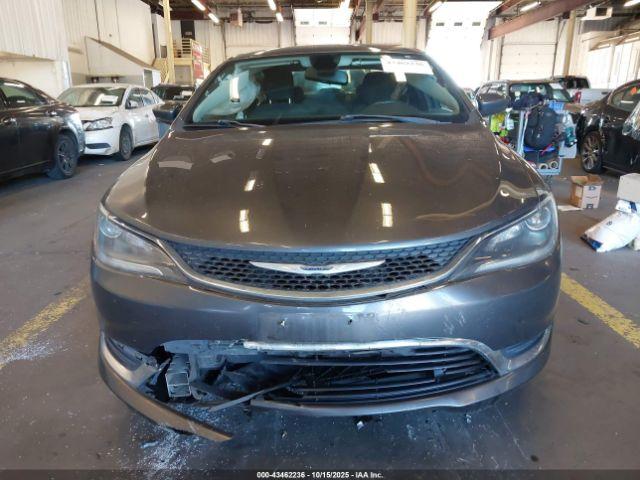 Chrysler 200 Limited Image 8