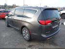 Chrysler Pacifica Limited Image 8