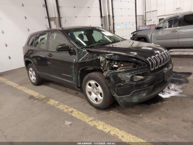  Salvage Jeep Cherokee