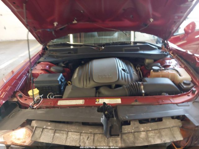 Dodge Challenger Image 4