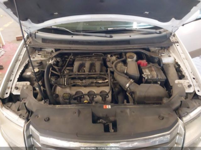 Ford Taurus X Eddie Bauer Image 7