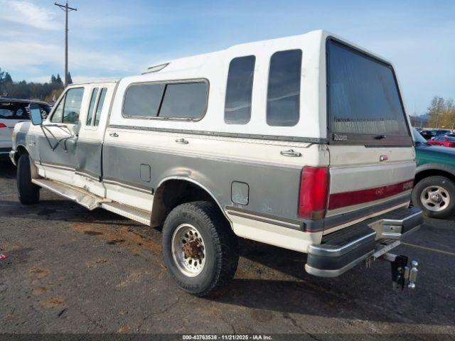 Ford F-250 Image 7