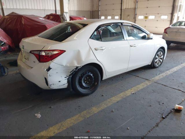 Toyota Corolla Le Image 5