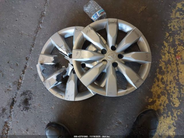 Toyota Corolla Le Image 13