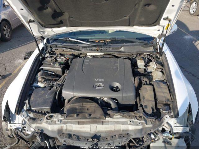 Lexus Is Image 17