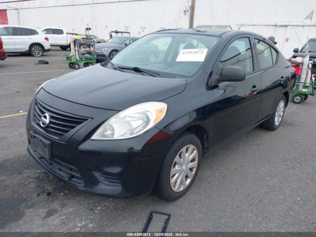 Nissan Versa 1.6 S Image 2