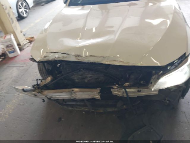 BMW 5 Series Image 9