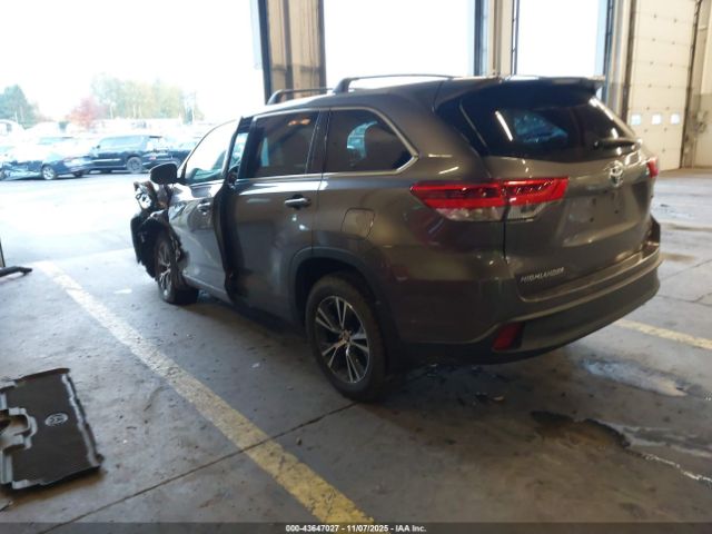 Toyota Highlander Le Image 4