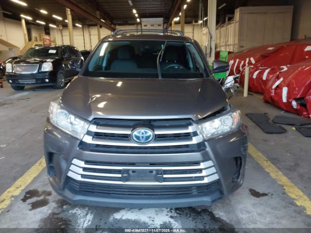 Toyota Highlander Le Image 16