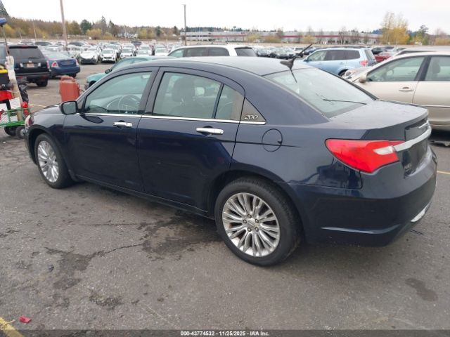Chrysler 200 Limited Image 4