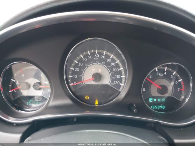 Chrysler 200 Limited Image 5