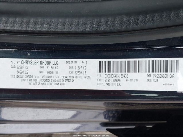 Chrysler 200 Limited Image 7