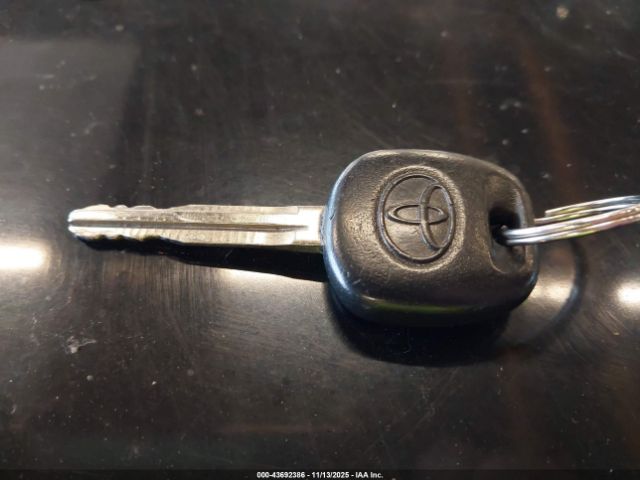 Toyota Camry Se Image 11