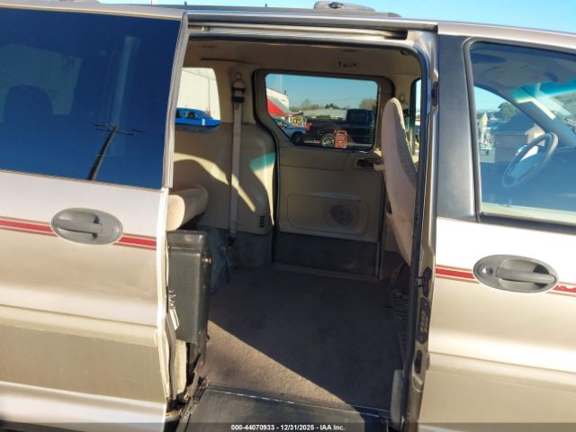 Ford Windstar Lx Image 13