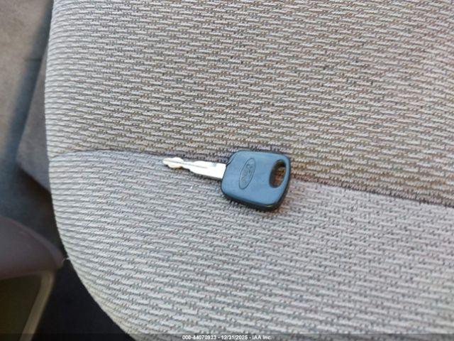 Ford Windstar Lx Image 9