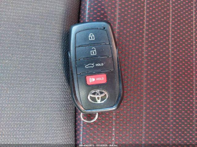 Toyota Corolla Se Image 7