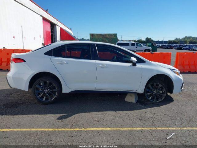 Toyota Corolla Se Image 16