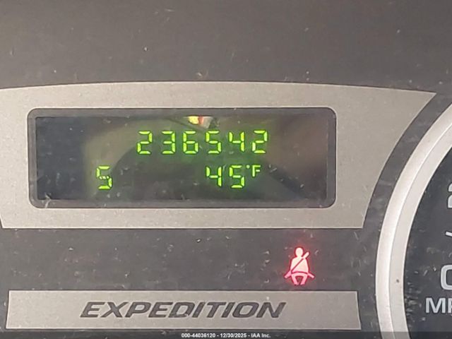 Ford Expedition Image 6