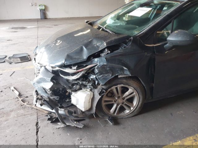 Chevrolet Cruze Lt Auto Image 6