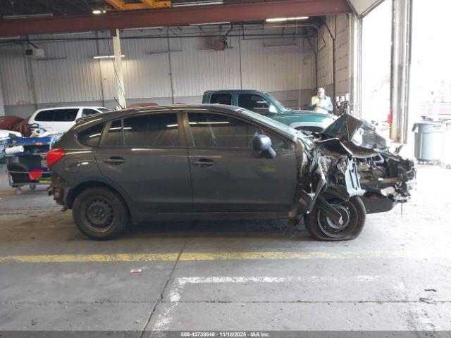 Subaru Impreza 2.0i Image 12