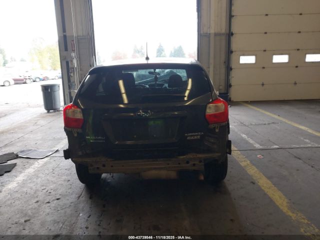 Subaru Impreza 2.0i Image 16