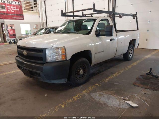 Chevrolet Silverado 1500 Work Truck Image 4