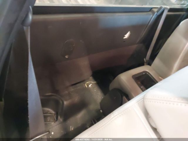 Chevrolet Silverado 1500 Work Truck Image 8