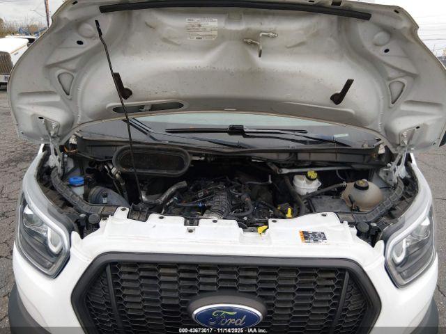 Ford Transit Image 15