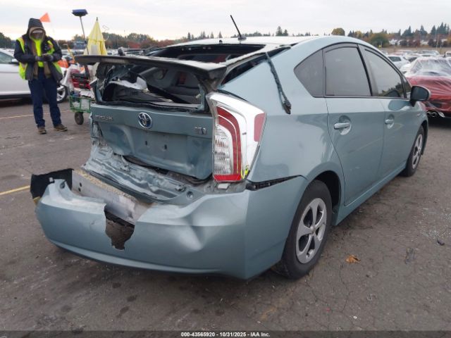 Toyota Prius Two Image 7