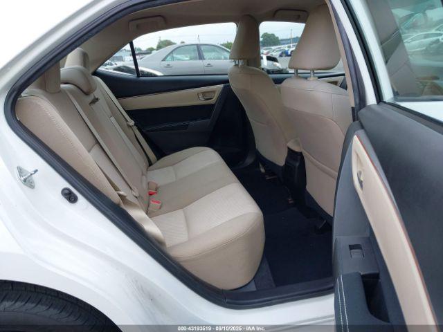 Toyota Corolla Le Image 10