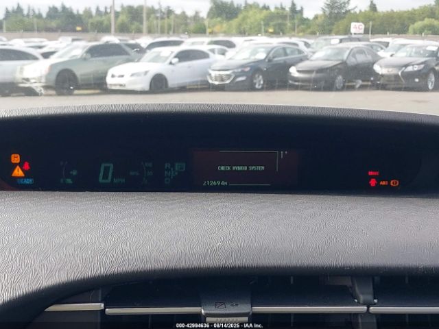 Toyota Prius Iii Image 10