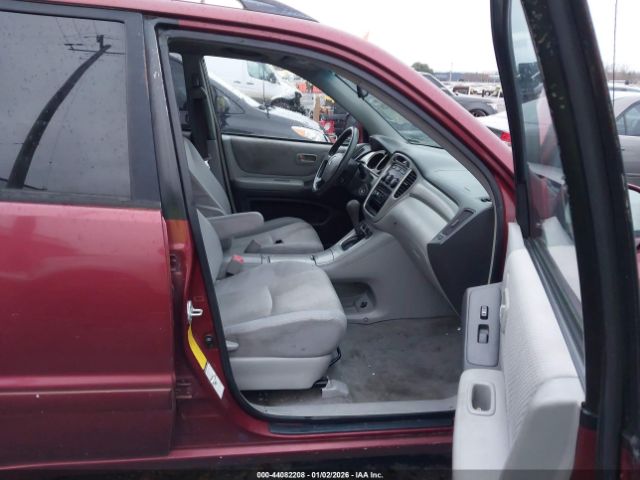 Toyota Highlander V6 Image 4