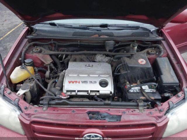 Toyota Highlander V6 Image 5