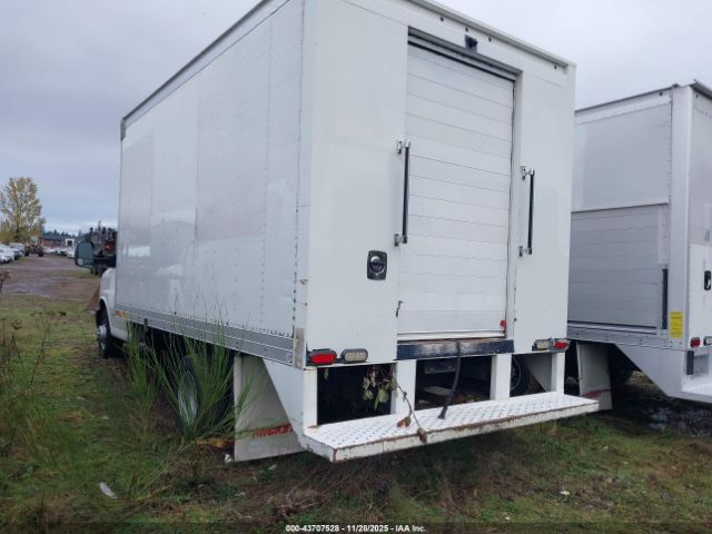 Chevrolet Express 4500 Image 3