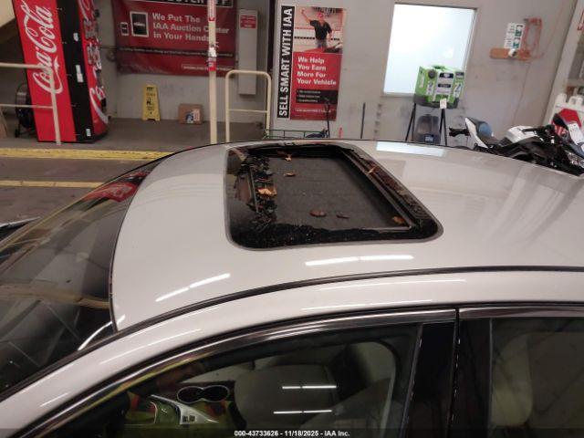 INFINITI Q50 3.0t Luxe Image 16