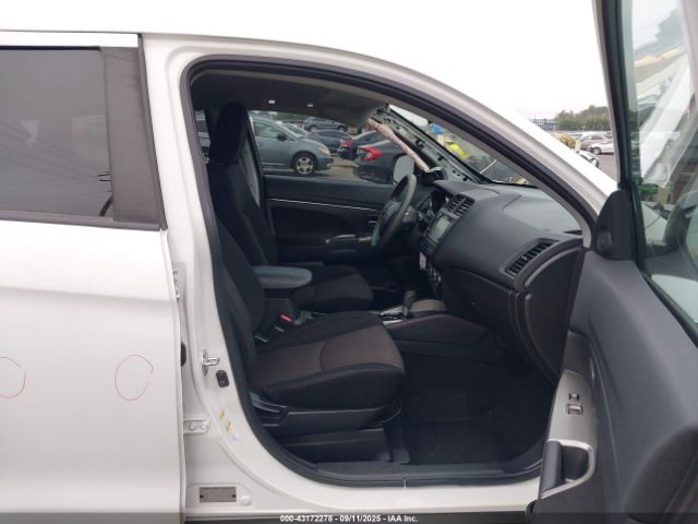 Mitsubishi Outlander 2.0 Es Image 7