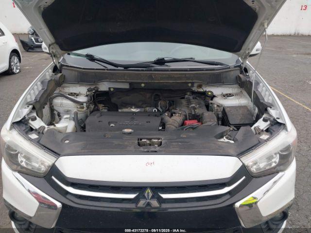 Mitsubishi Outlander 2.0 Es Image 12