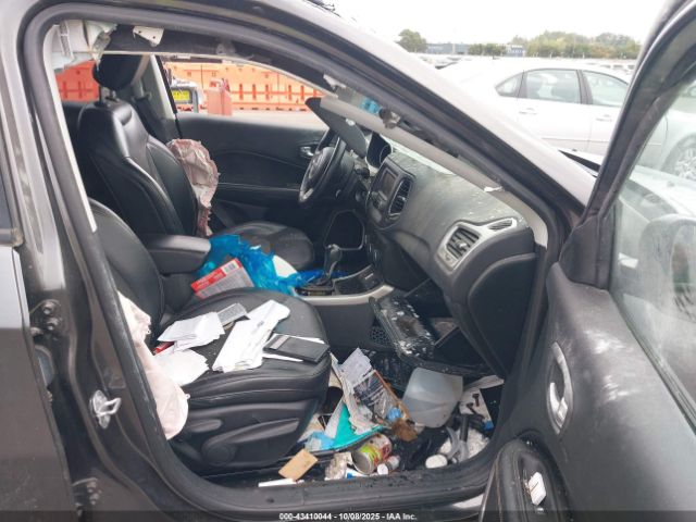 Jeep Compass Latitude Fwd Image 6