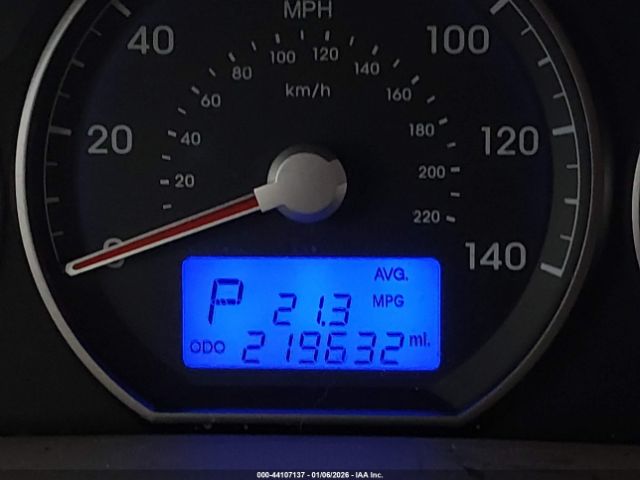 Hyundai SANTA FE Limited V6 Image 12