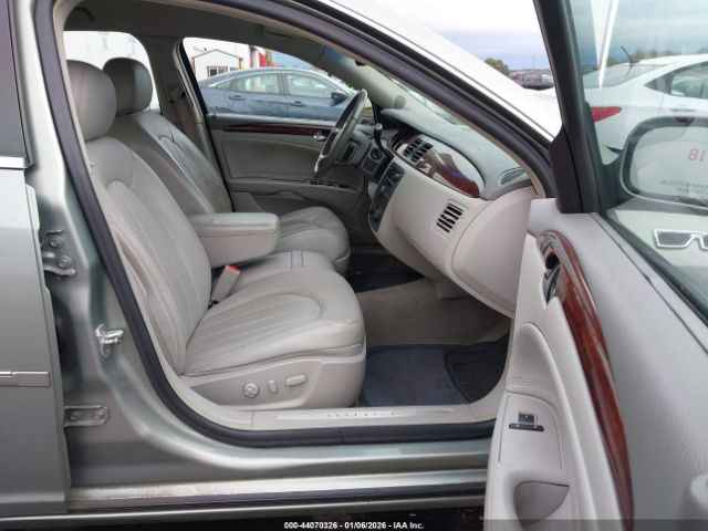 Buick Lucerne Cxl Image 10